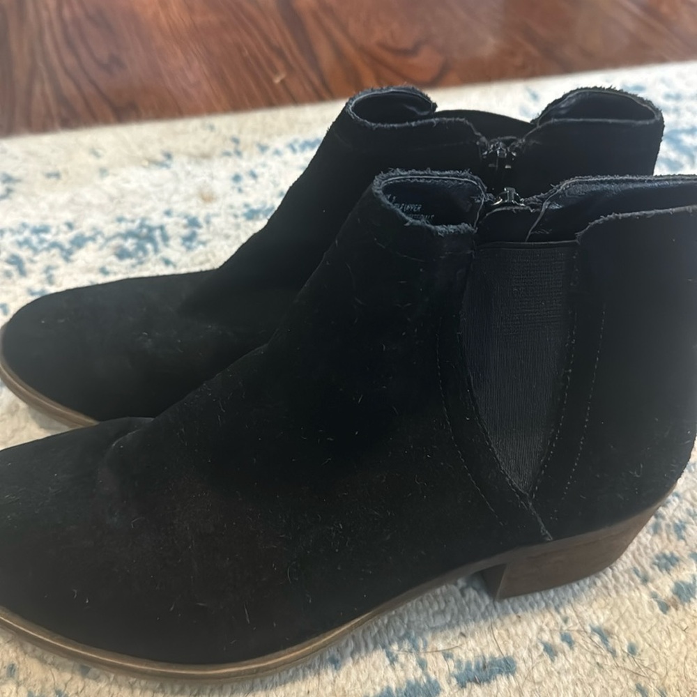 Kelsie Suede Black Bootie Women’s 9